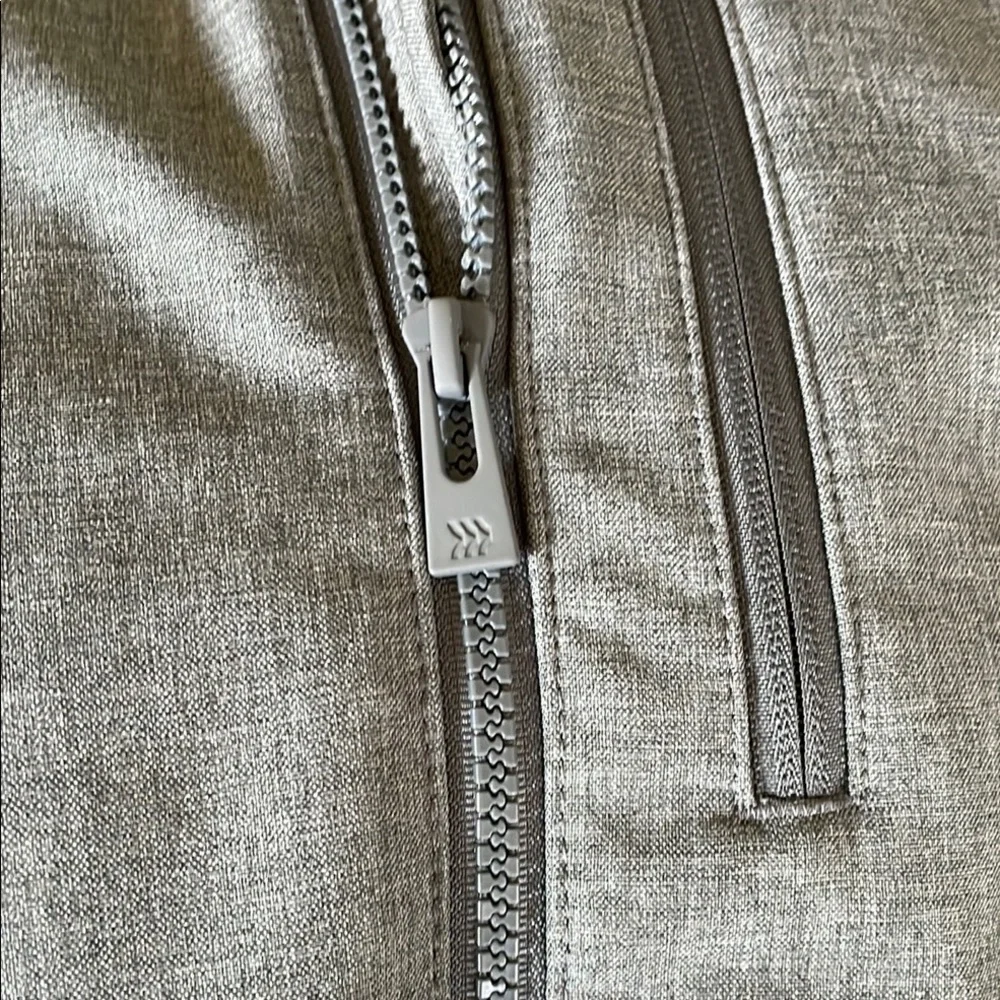Gray Quarter-Zip Performance Jacket - Picture 7 of 7